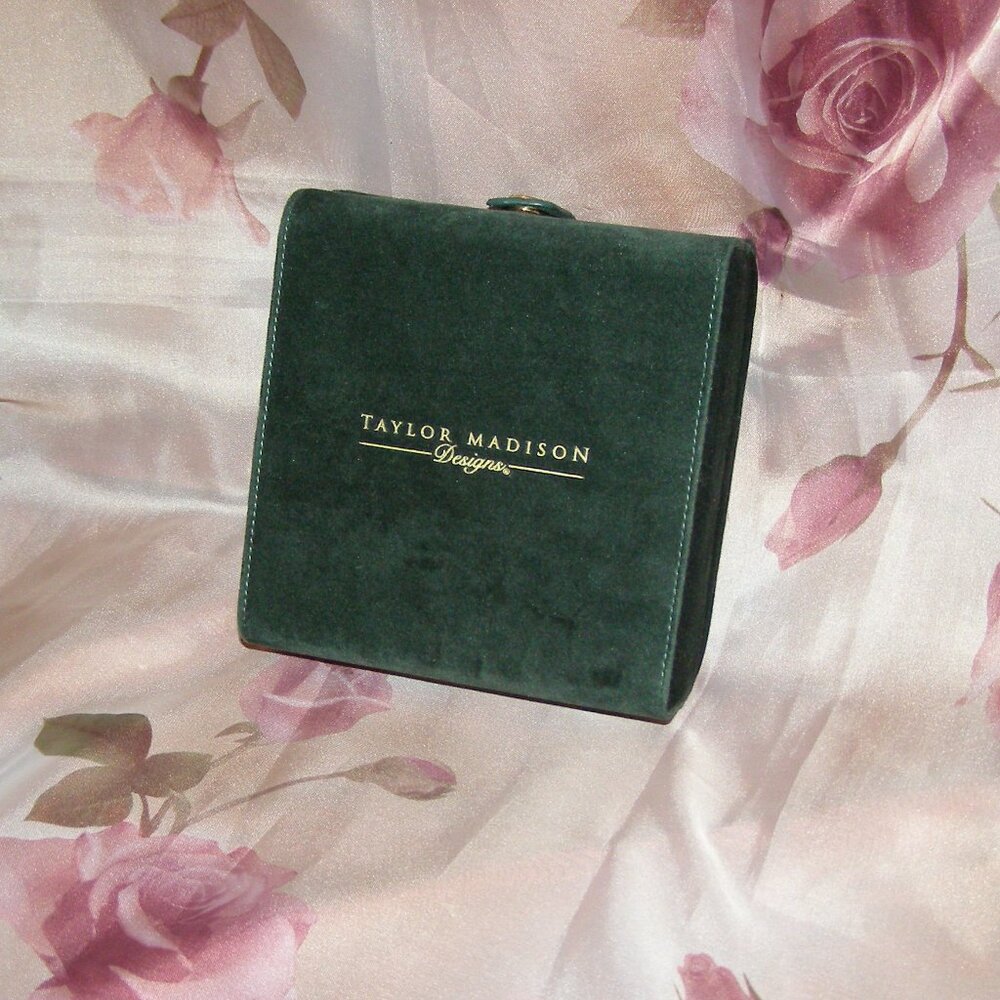 NEW Taylor Madison Green Velvet Jewelry box